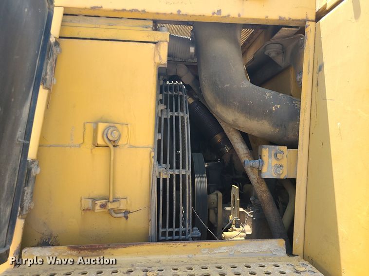 image for item MO9906 1994 Caterpillar 963 LGP  track loader