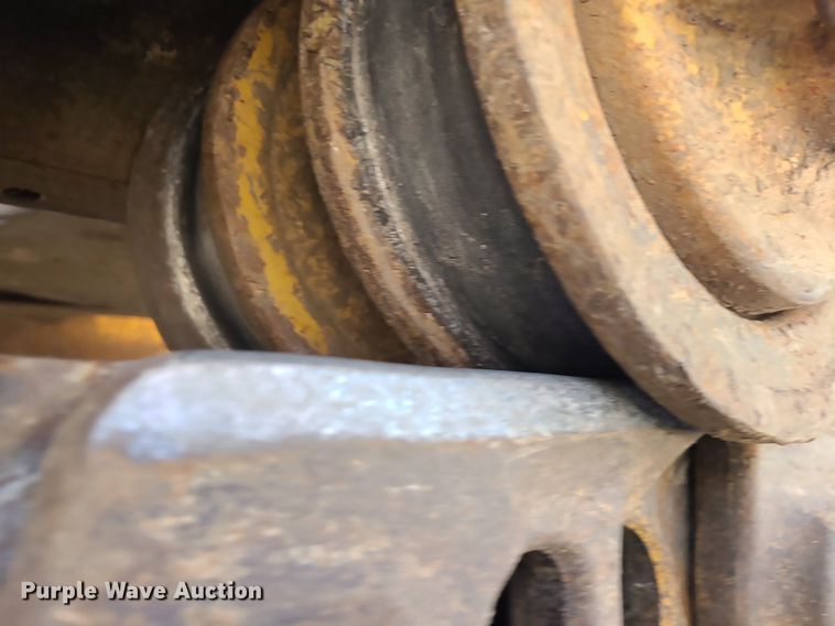 image for item MO9906 1994 Caterpillar 963 LGP  track loader