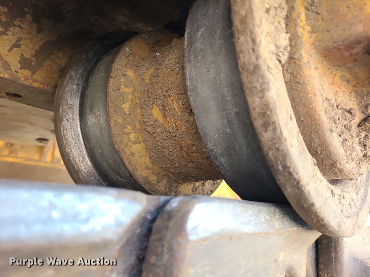 image for item MO9906 1994 Caterpillar 963 LGP  track loader