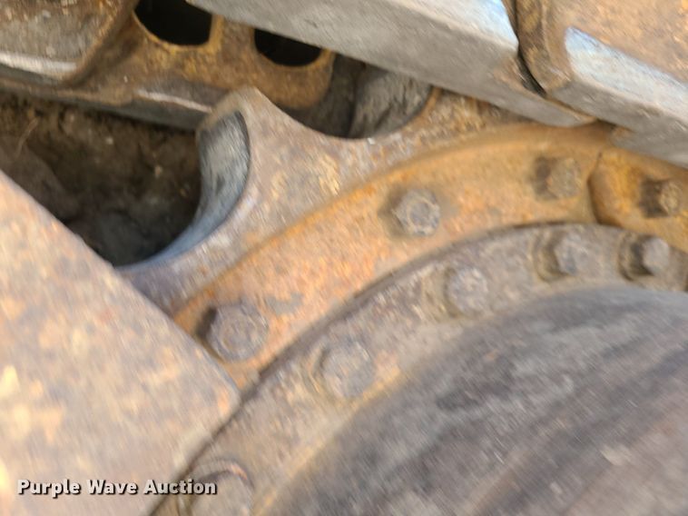 image for item MO9906 1994 Caterpillar 963 LGP  track loader