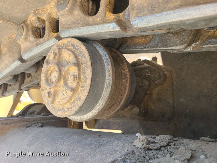 image for item MO9906 1994 Caterpillar 963 LGP  track loader