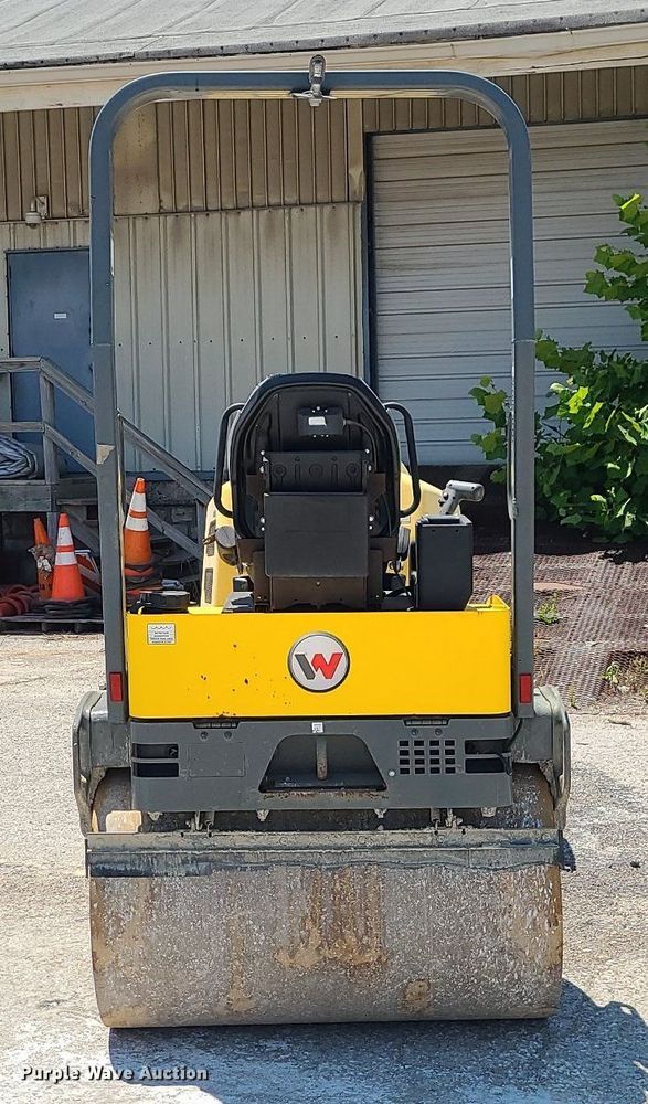 image for item MO9908 Wacker Neuson RD27  double drum vibratory roller