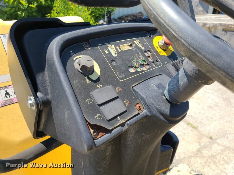 image for item MO9908 Wacker Neuson RD27  double drum vibratory roller