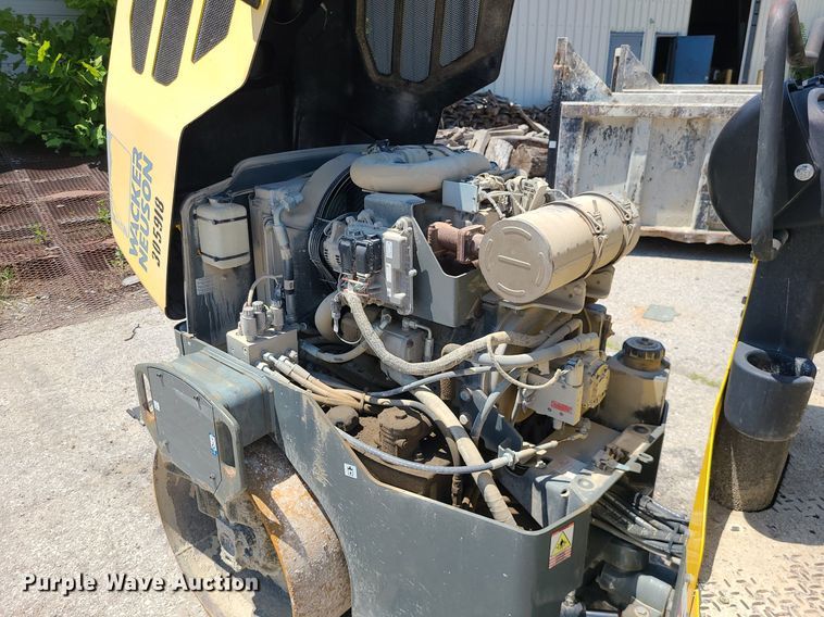 image for item MO9908 Wacker Neuson RD27  double drum vibratory roller