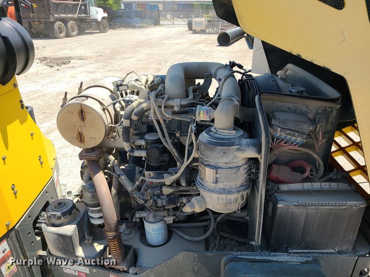 image for item MO9908 Wacker Neuson RD27  double drum vibratory roller