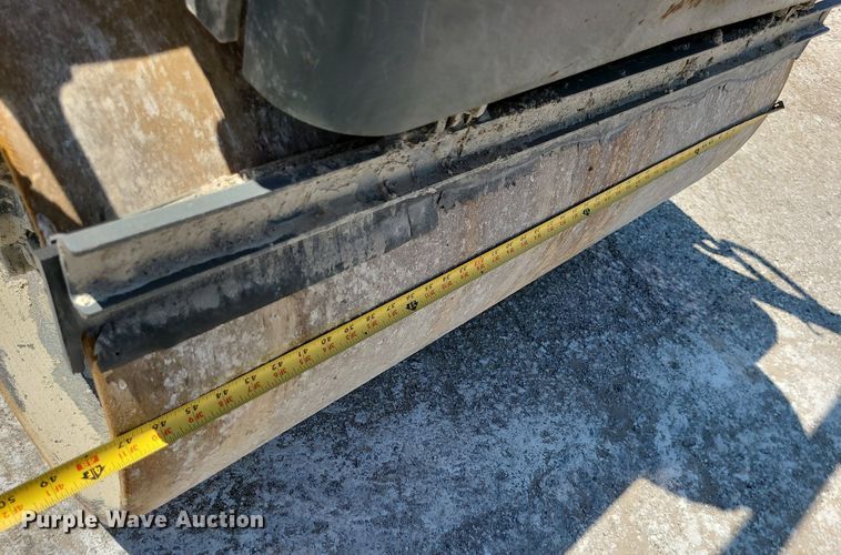 image for item MO9908 Wacker Neuson RD27  double drum vibratory roller