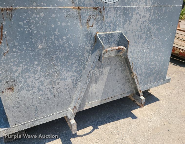 image for item MO9909 Hook lift bed