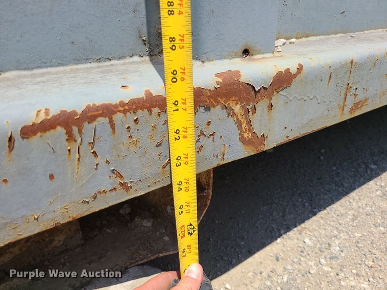 image for item MO9909 Hook lift bed