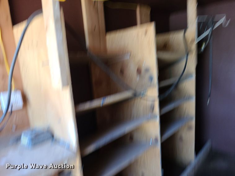 image for item MO9909 Hook lift bed