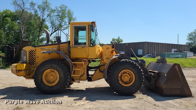 image for item MO9921 2004 Volvo L120E  wheel loader