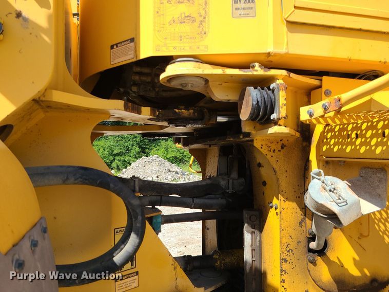 image for item MO9921 2004 Volvo L120E  wheel loader