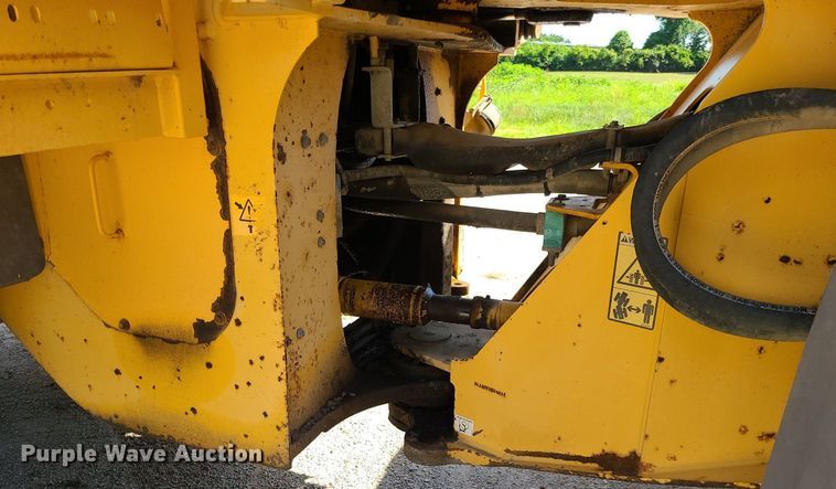 image for item MO9921 2004 Volvo L120E  wheel loader