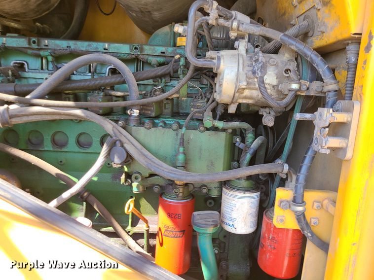 image for item MO9921 2004 Volvo L120E  wheel loader