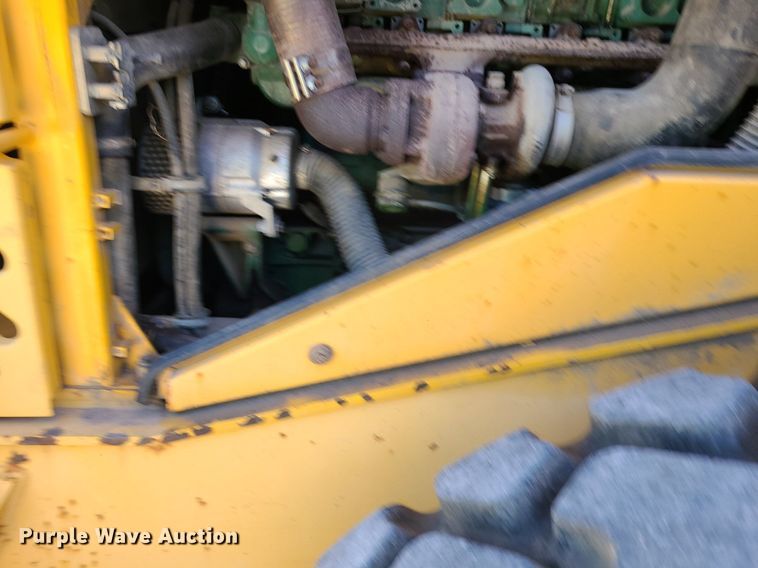 image for item MO9921 2004 Volvo L120E  wheel loader