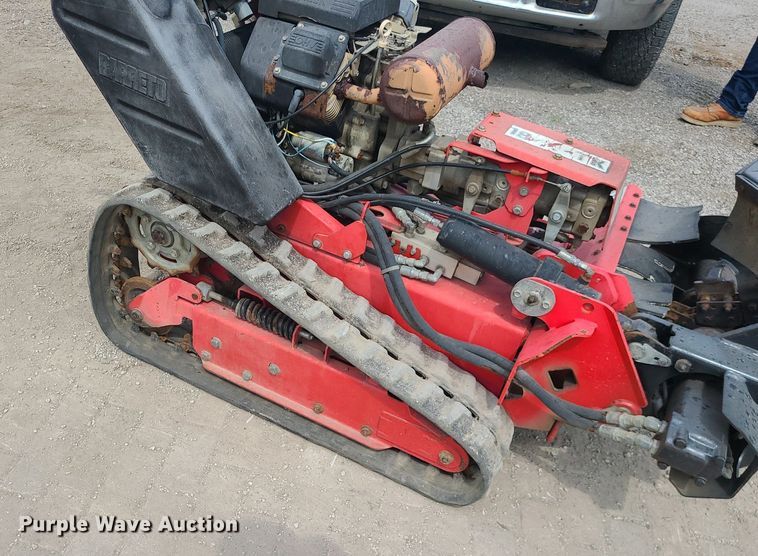 image for item MO9957 Barreto  trencher