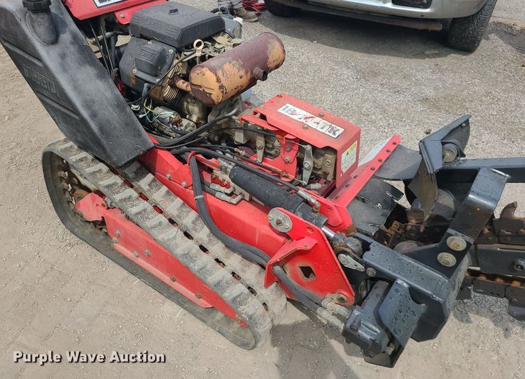 image for item MO9957 Barreto  trencher