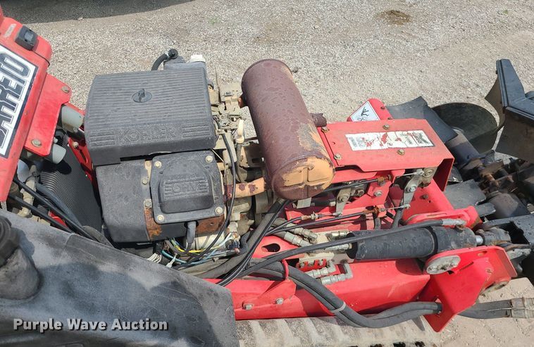 image for item MO9957 Barreto  trencher