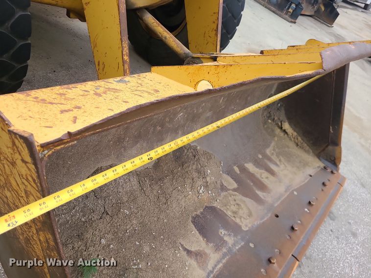 image for item MO9963 1991 Caterpillar 926E wheel loader