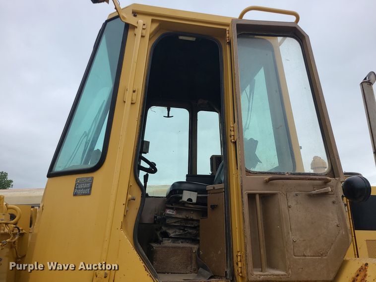 image for item MO9963 1991 Caterpillar 926E wheel loader