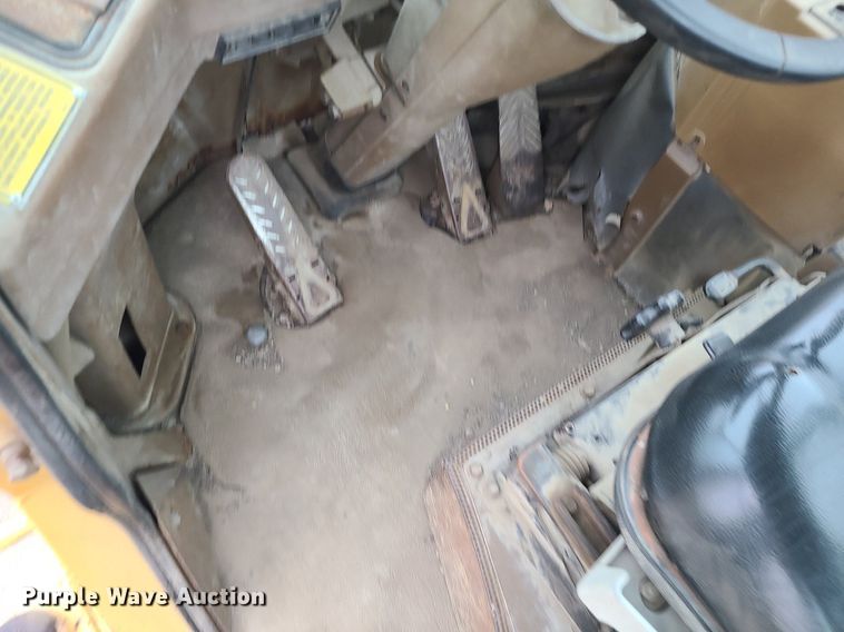 image for item MO9963 1991 Caterpillar 926E wheel loader