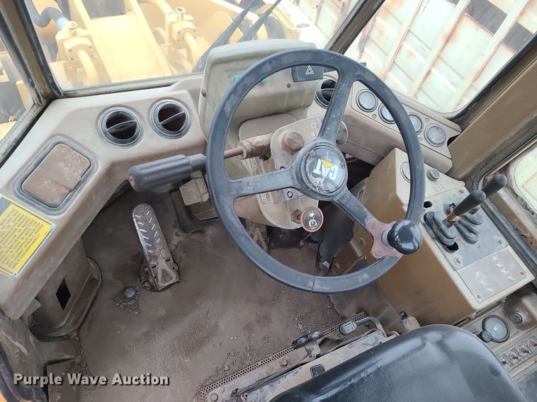 image for item MO9963 1991 Caterpillar 926E wheel loader