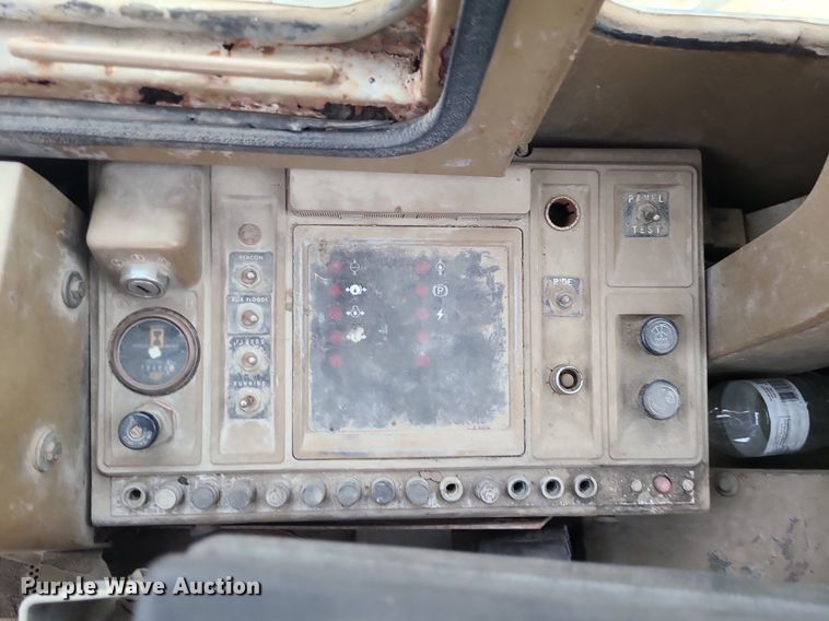 image for item MO9963 1991 Caterpillar 926E wheel loader