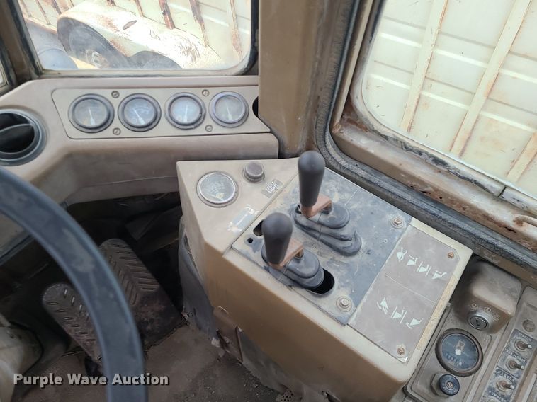 image for item MO9963 1991 Caterpillar 926E wheel loader