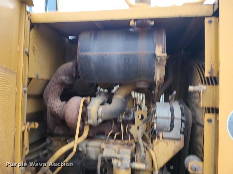image for item MO9963 1991 Caterpillar 926E wheel loader