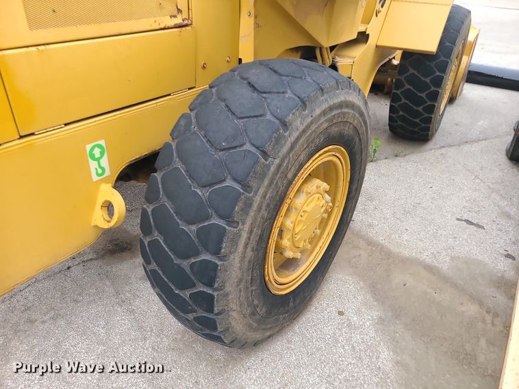image for item MO9963 1991 Caterpillar 926E wheel loader