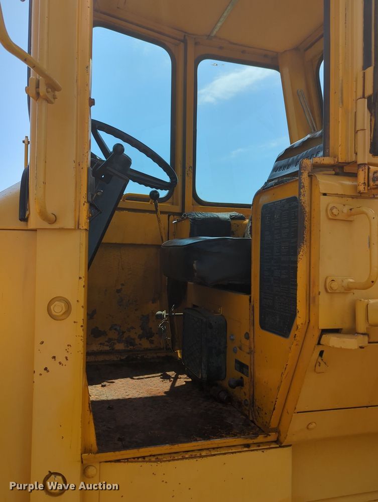 image for item MY9351 1980 John Deere 444  wheel loader