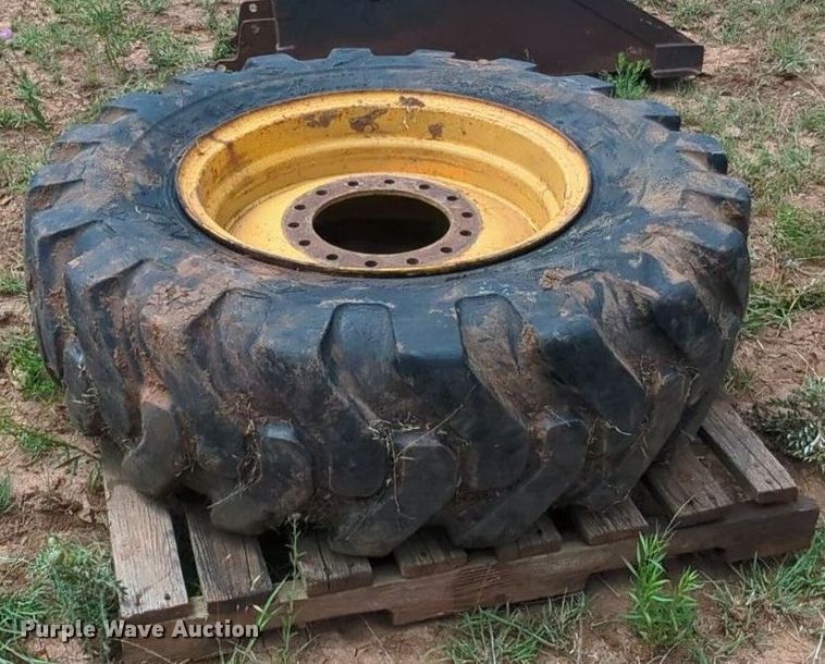 image for item MY9351 1980 John Deere 444  wheel loader