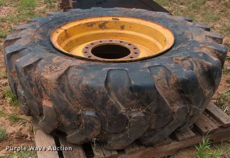 image for item MY9351 1980 John Deere 444  wheel loader