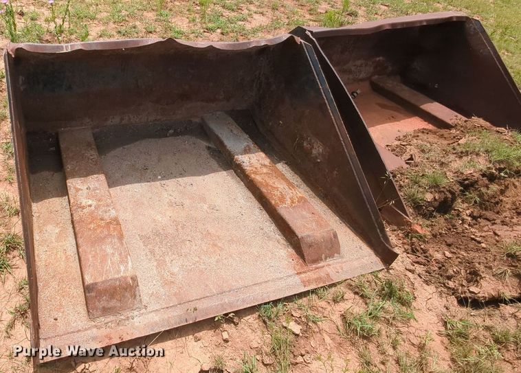 image for item MY9351 1980 John Deere 444  wheel loader