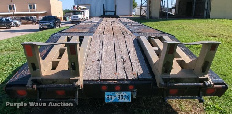 image for item MY9356 1986 Interstate 44DA  equipment trailer