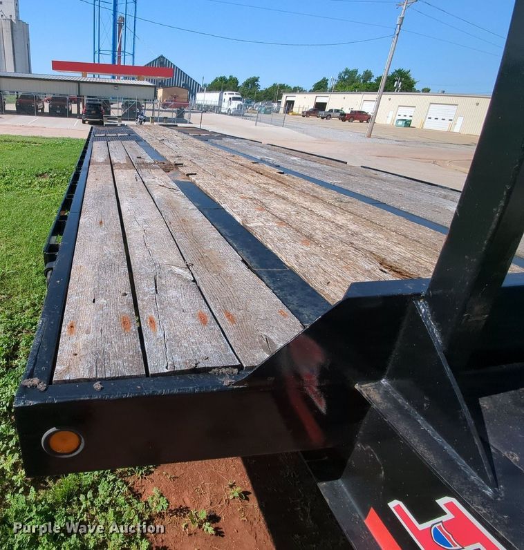 image for item MY9356 1986 Interstate 44DA  equipment trailer