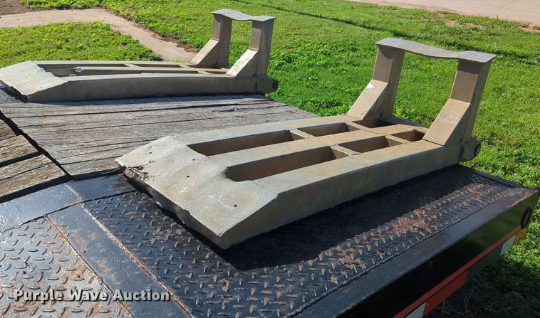 image for item MY9356 1986 Interstate 44DA  equipment trailer
