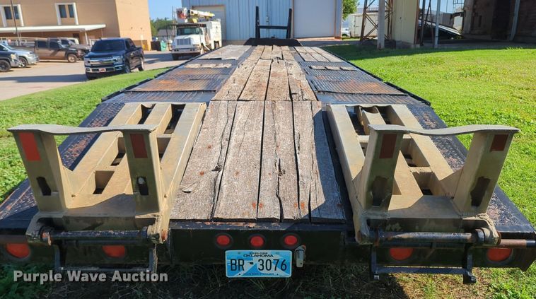 image for item MY9356 1986 Interstate 44DA  equipment trailer