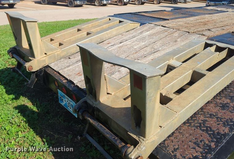 image for item MY9356 1986 Interstate 44DA  equipment trailer