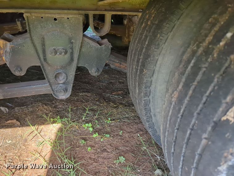 image for item MY9356 1986 Interstate 44DA  equipment trailer