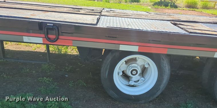 image for item MY9356 1986 Interstate 44DA  equipment trailer