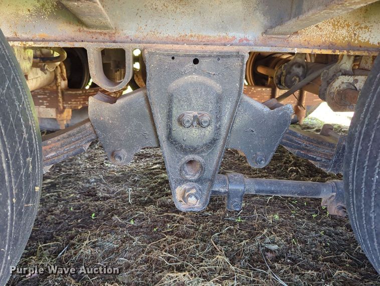 image for item MY9356 1986 Interstate 44DA  equipment trailer