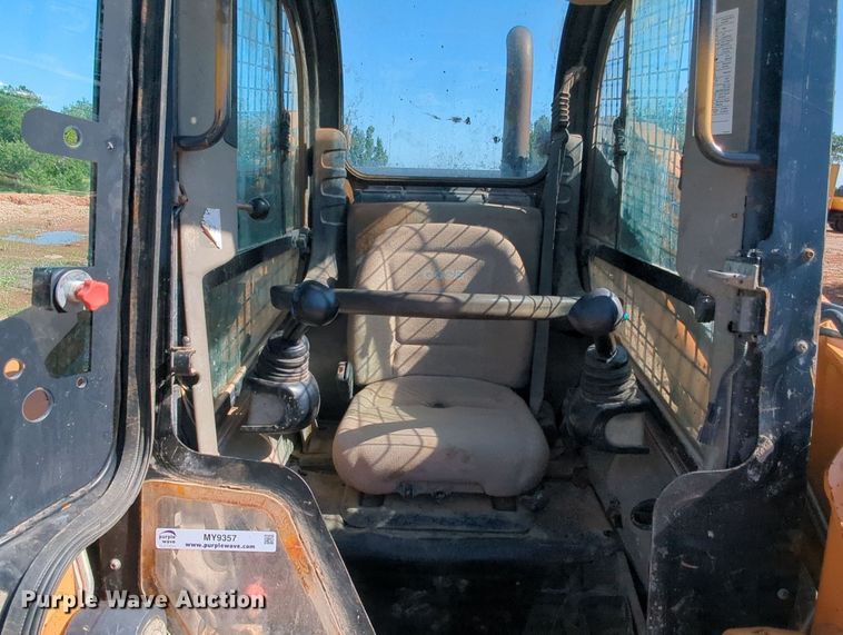 image for item MY9357 2011 Case TV380  tracked skid steer loader