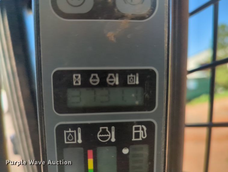 image for item MY9357 2011 Case TV380  tracked skid steer loader