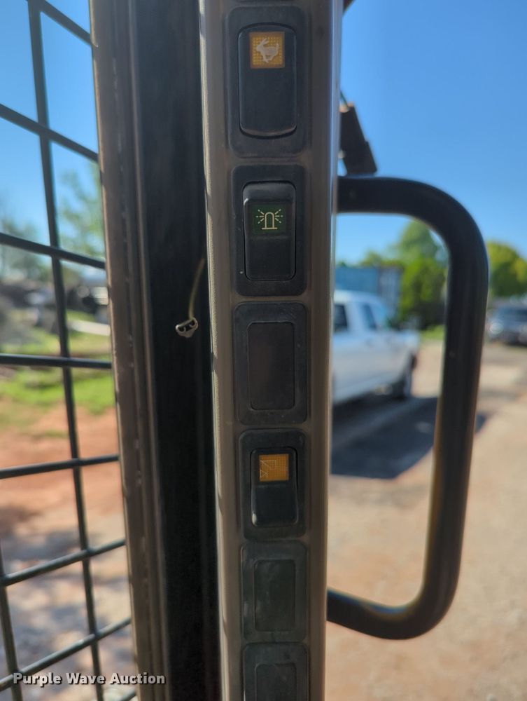 image for item MY9357 2011 Case TV380  tracked skid steer loader