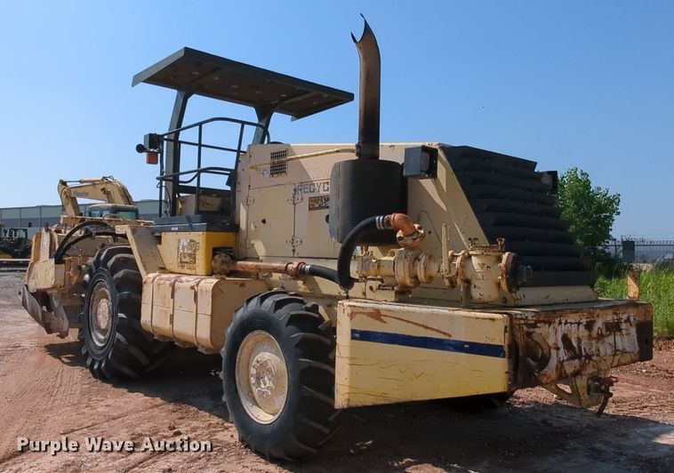 image for item MY9389 2005 Bomag MPH454R  soil stabilizer / recycler