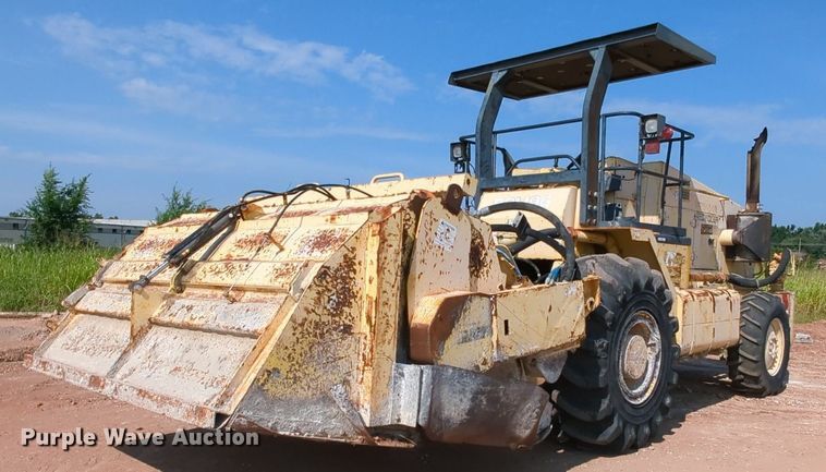 image for item MY9389 2005 Bomag MPH454R  soil stabilizer / recycler