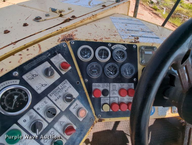 image for item MY9389 2005 Bomag MPH454R  soil stabilizer / recycler