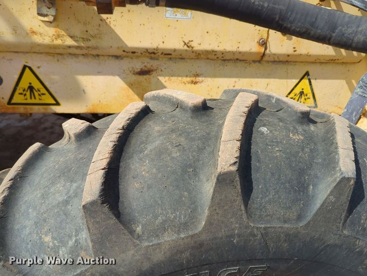 image for item MY9389 2005 Bomag MPH454R  soil stabilizer / recycler