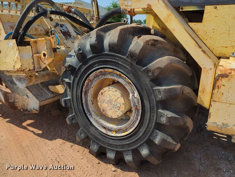 image for item MY9389 2005 Bomag MPH454R  soil stabilizer / recycler