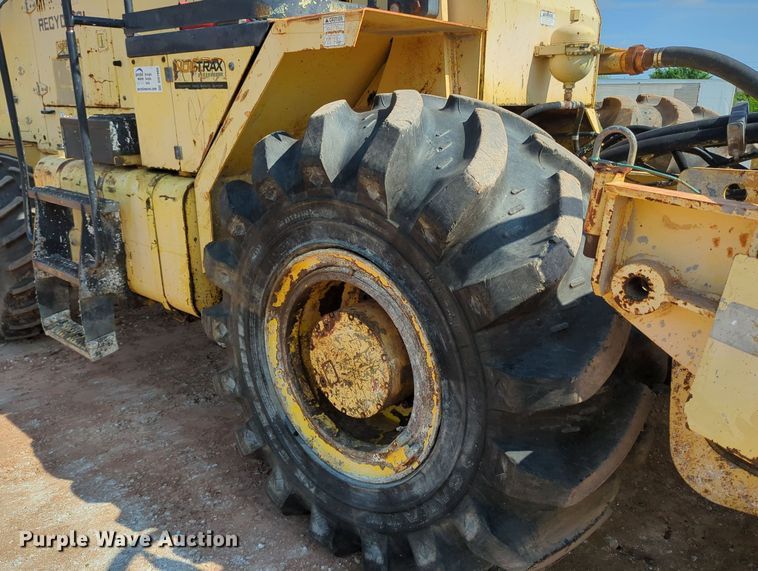 image for item MY9389 2005 Bomag MPH454R  soil stabilizer / recycler